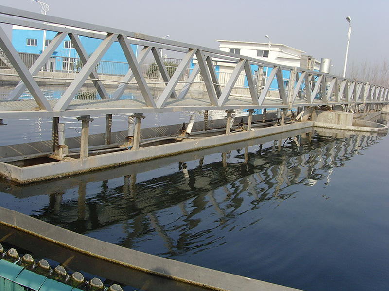 刮泥機(jī)